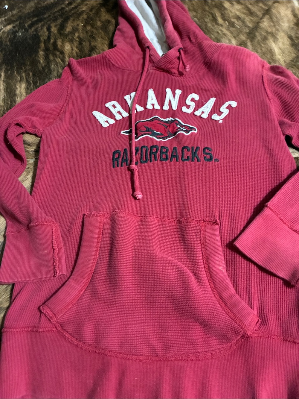 Colosseum Athletics Razorback sweatshirt in small